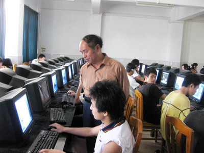 企業(yè)家掌舵引航靠的是信息技術(shù)